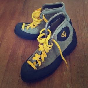 Vintage Vasque Hiking Boots